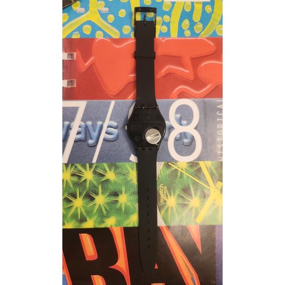 Swatch watch HANGOVER GB196PACK Worldwide Packagings Designed by Modern Dog Co. - Picture 7 of 14